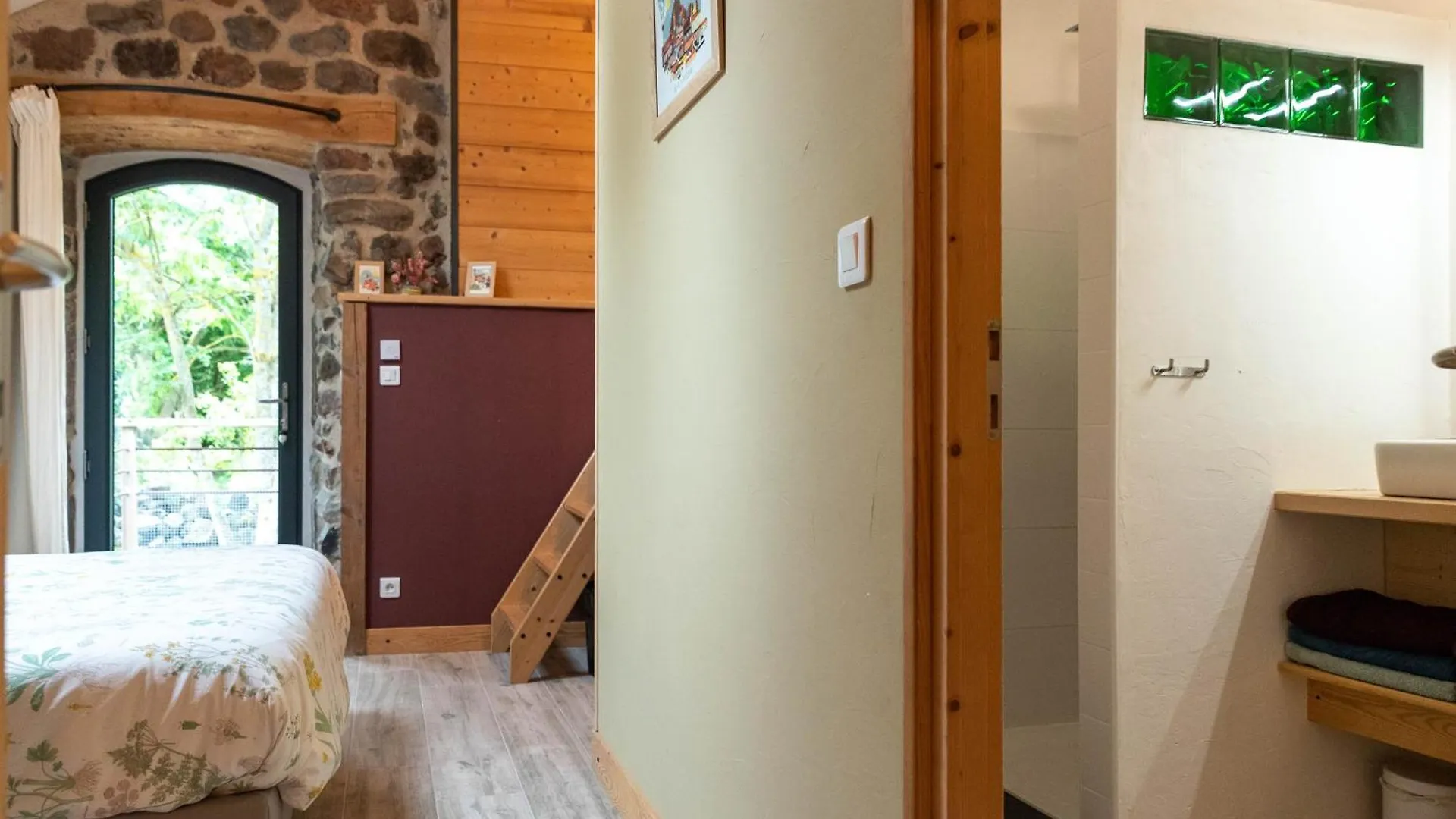 Les Balcons De La Terrasse Bed & Breakfast Arsac-en-Velay 0*,  France